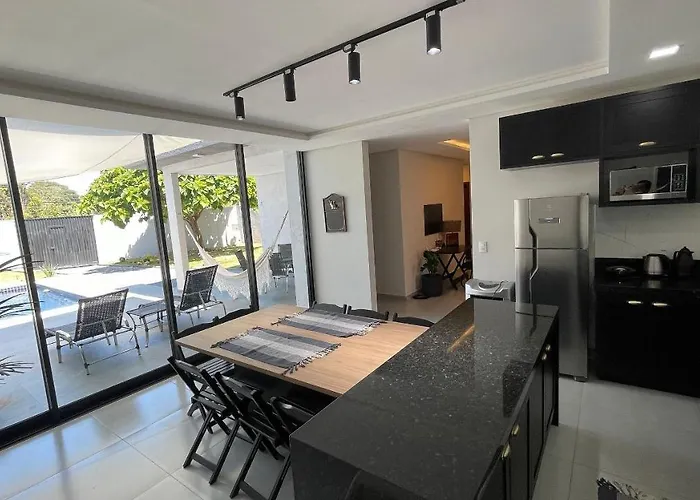 Casa Com Piscina Na Regiao Central De Foz